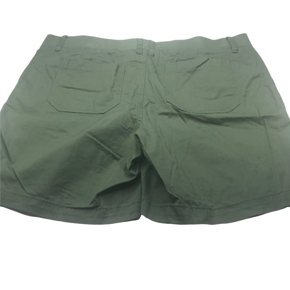 Lee Women's 18M Midrise Bermuda Regular Fit Moss Green Utility Short New - Picture 2 of 12